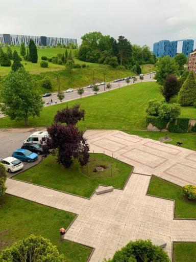 Alojamiento Nedymar Appartement Oviedo Buitenkant foto