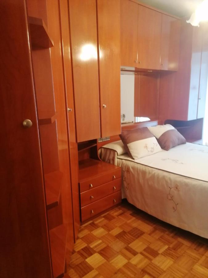 Alojamiento Nedymar Appartement Oviedo Buitenkant foto
