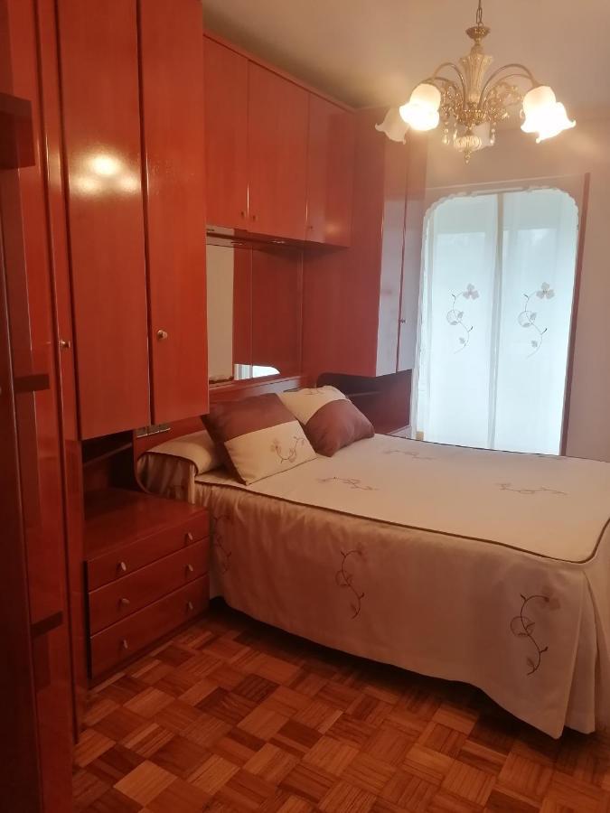 Alojamiento Nedymar Appartement Oviedo Buitenkant foto
